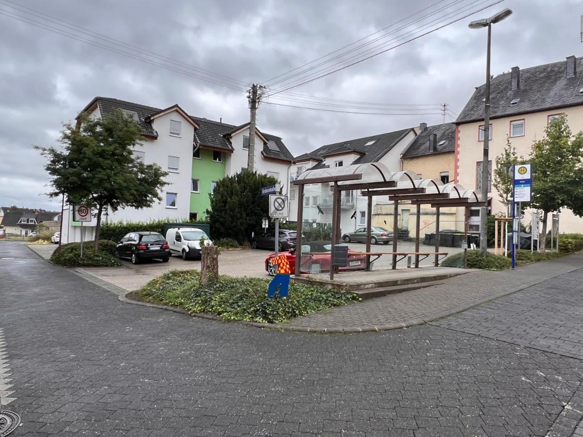 Gross, Modern, Vollausgestattet, Gemuetlich Mit Kueche Und Parkplatz Fuer Urlaub Oder Business Apartment Kettig Exterior photo